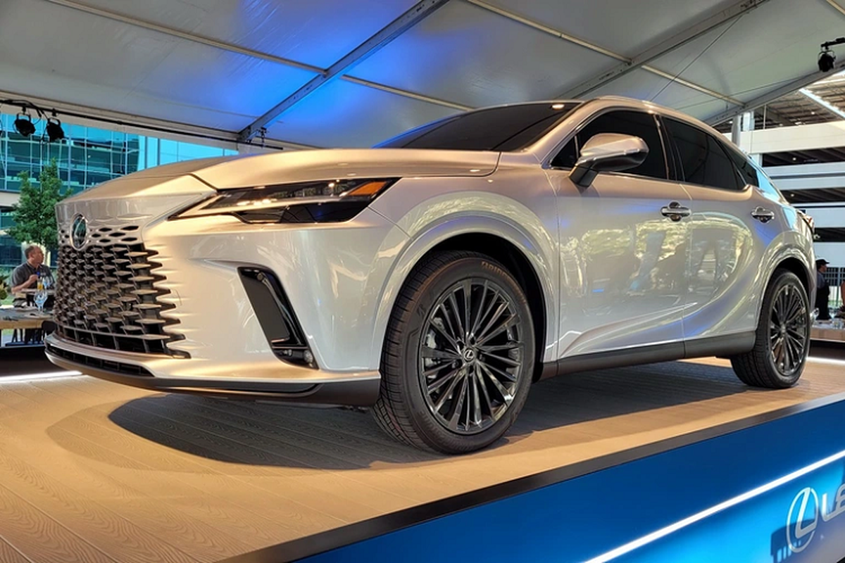Lexus RX 2023 từ 3,4 tỷ sẽ ra mắt Việt Nam trong tháng 1/2023 - Hình 7 Lexus RX 2023 tu 3,4 ty se ra mat Viet Nam trong thang 1/2023-Hinh-7