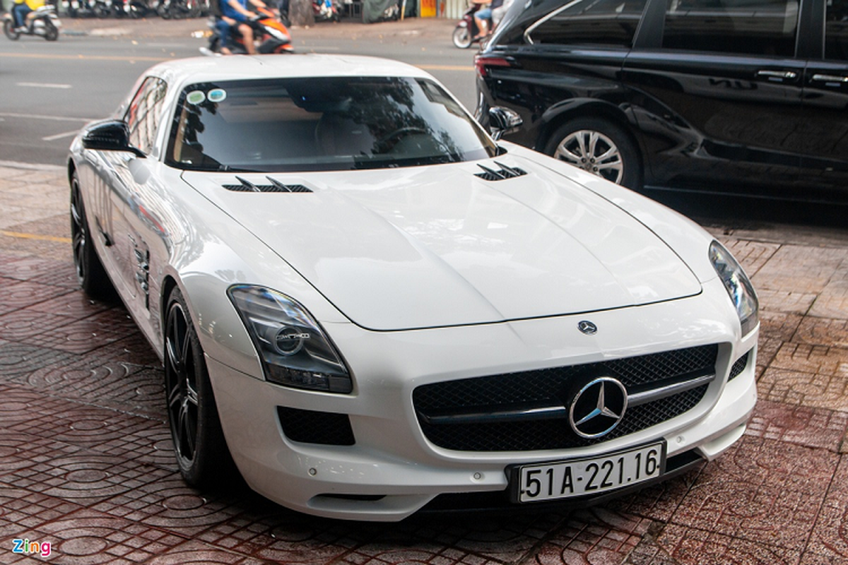 Mercedes-AMG SLS with bird's eye soup every Tet o Sai Gon-Hinh-2