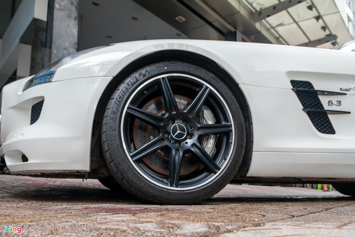 Mercedes-AMG SLS with bird's eye soup for Tet o Sai Gon-Hinh-5