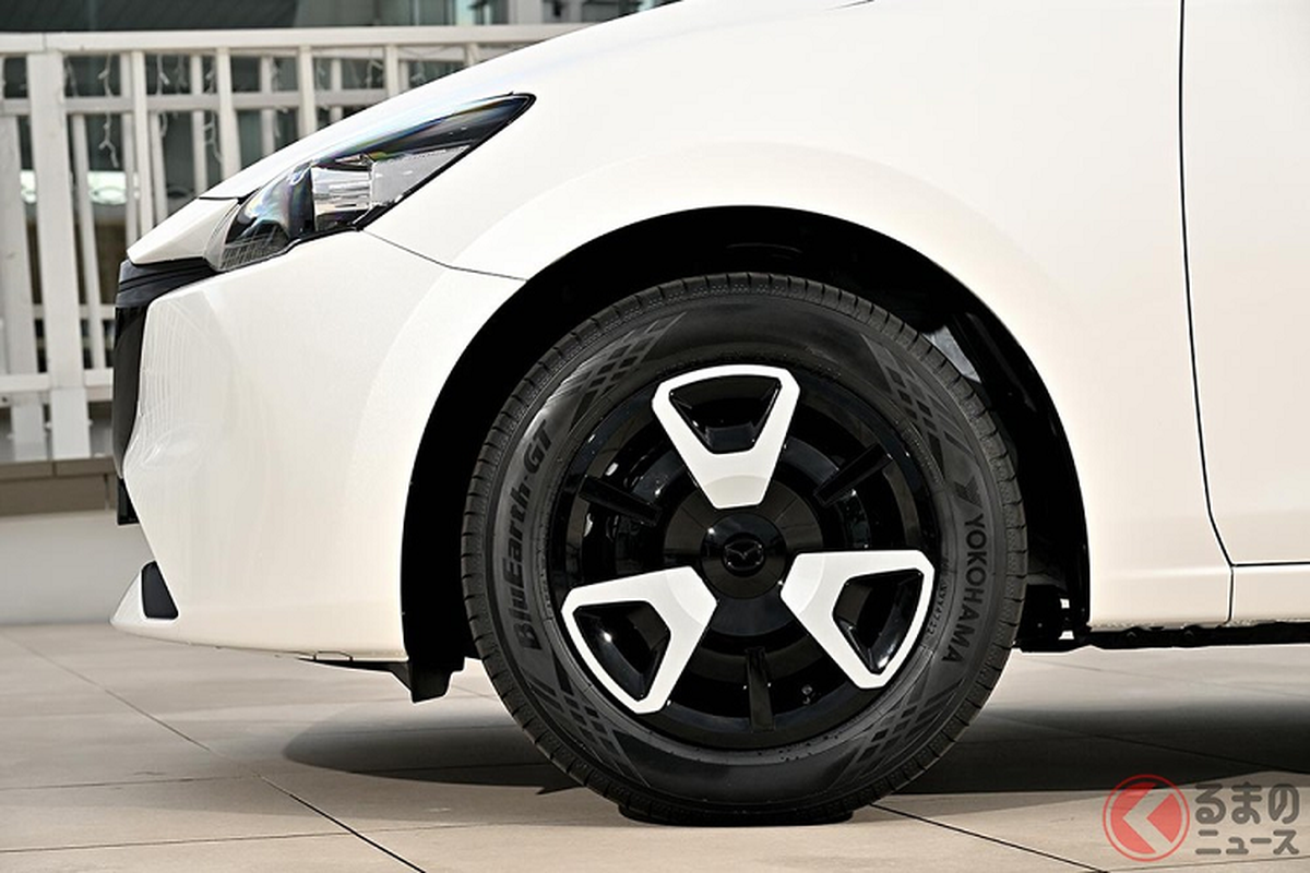 Mazda2 2023 chính thức trình làng, giá bán chỉ từ 275 triệu đồng - Hình 6 Mazda2 2023 chinh thuc trinh lang, gia ban chi tu 275 trieu dong-Hinh-6