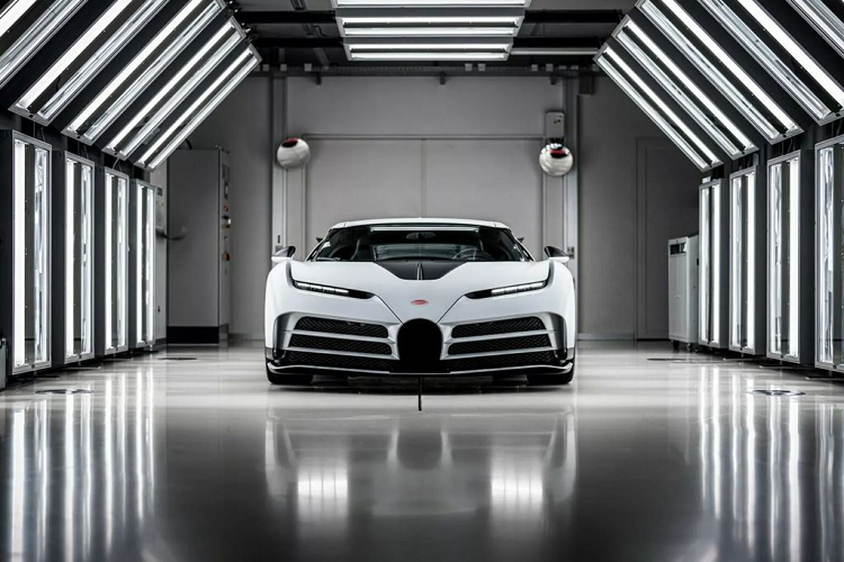 Bugatti hires experts 