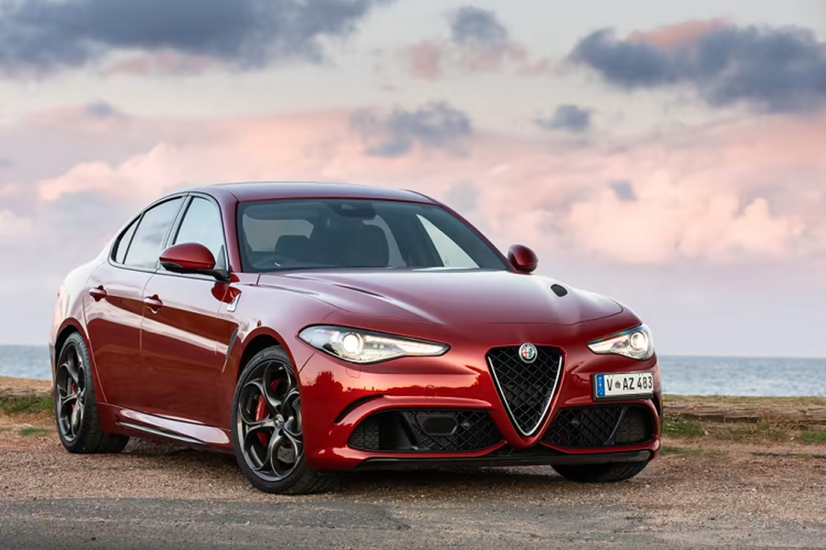 Alfa Romeo Giulia Quadrifoglio - a super car with 1000 ma luc production in 2025-Hinh-5