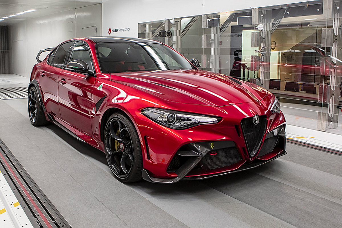 Alfa Romeo Giulia Quadrifoglio - a super car with 1,000 ma luc production in 2025-Hinh-8