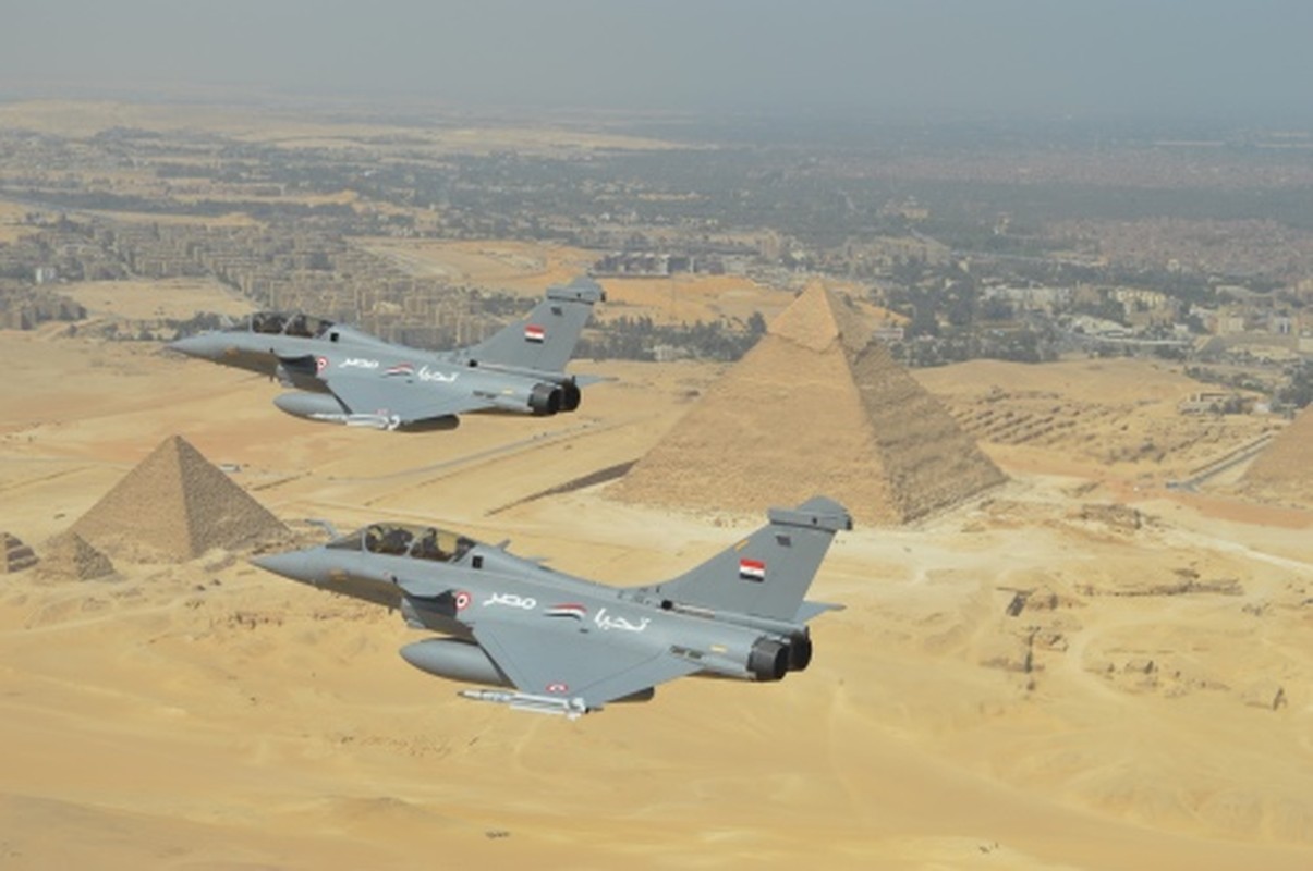Ai Cap quyet so huu Rafale, lieu F-15C cua Israel co lep ve?