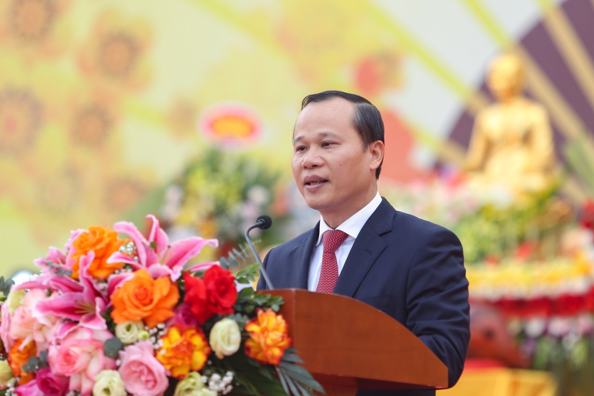 Tay Yen Tu donated 50,000 visitors in the first day of the ceremony-Hinh-2