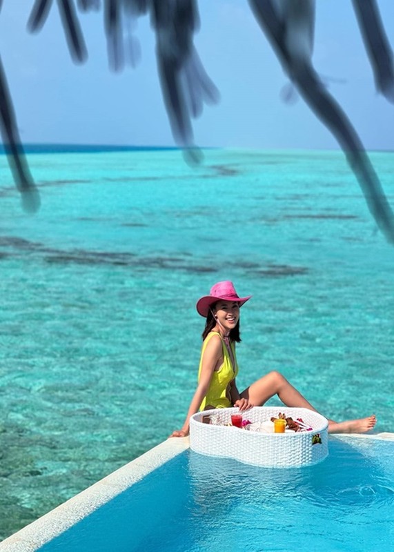 Ninh Duong Lan Ngoc lien tuc tung anh bikini khi du lich Maldives-Hinh-9