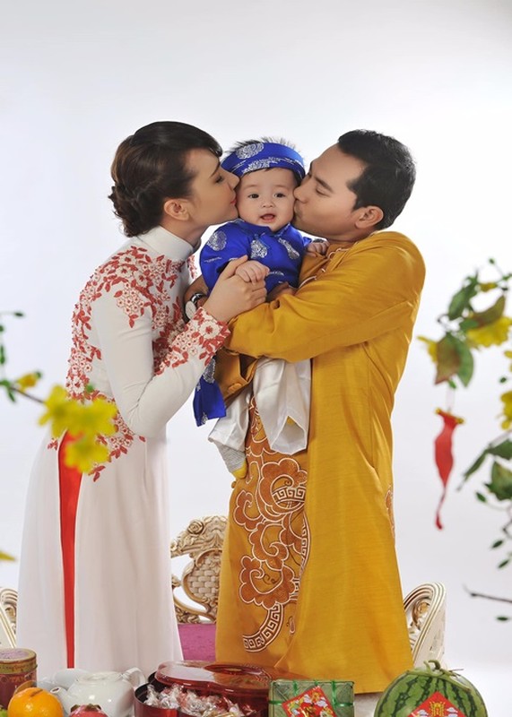 Huỳnh Đông dành lời ngọt ngào cho vợ kỷ niệm 8 năm kết hôn - Hình 2 Huynh Dong danh loi ngot ngao cho vo ky niem 8 nam ket hon-Hinh-2