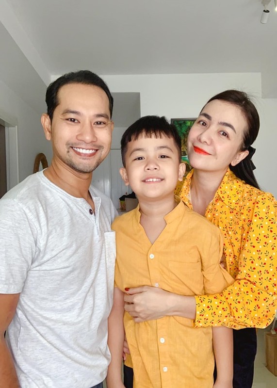 Huỳnh Đông dành lời ngọt ngào cho vợ kỷ niệm 8 năm kết hôn - Hình 5 Huynh Dong danh loi ngot ngao cho vo ky niem 8 nam ket hon-Hinh-5