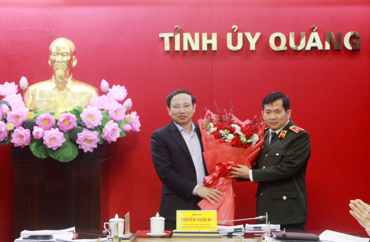 The first appearance of Van Noi's Palace when making a Prison Doc Quang Ninh Public Security Bureau-Hinh-7