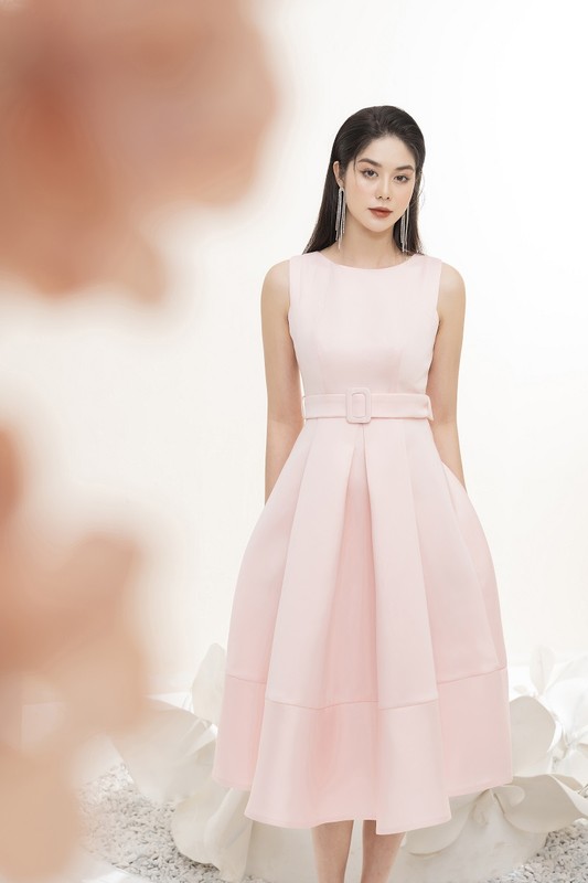 Lan Ngoc has a beautiful and elegant look in her body in the new year - Hinh-5