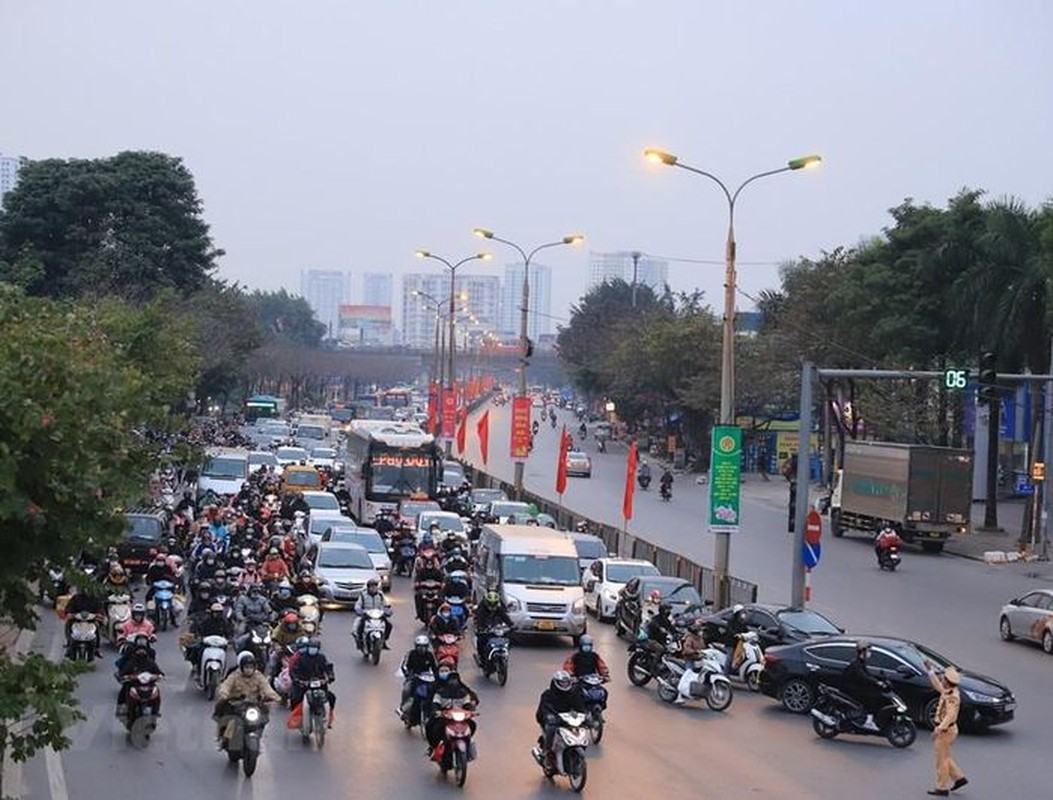 Watch out for traffic in the streets of the Fall due to the 28th Tet-Hinh-9