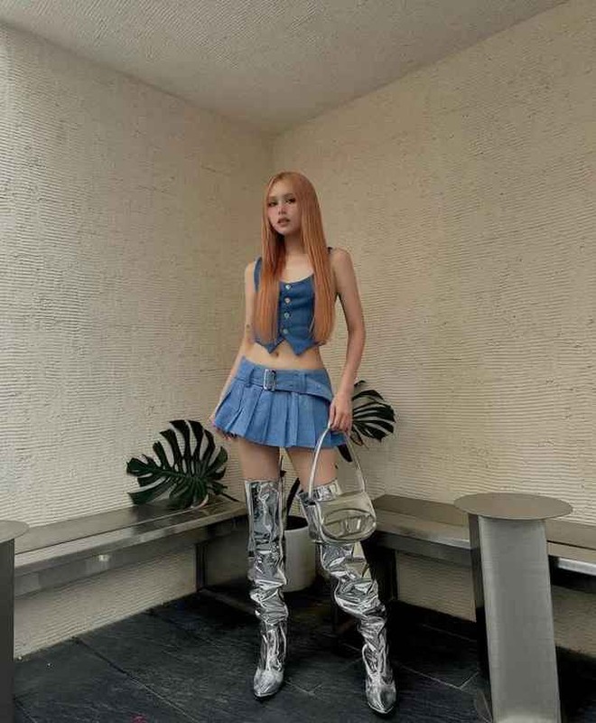 Xoài Non lại khoe mặt mộc, dàn hot girl mạng "xách dép" chạy theo - Hình 5 Xoai Non lai khoe mat moc, dan hot girl mang