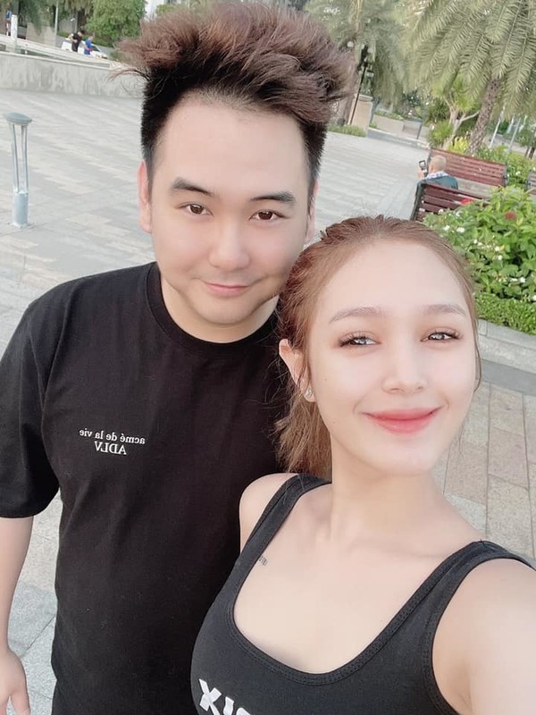 Chồng Xoài Non khai xuân Facebook bằng khoảnh khắc "đỏ mặt" - Hình 4 Chong Xoai Non khai xuan Facebook bang khoanh khac