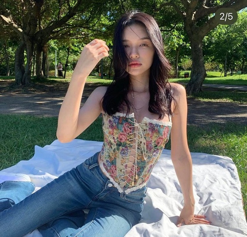 Cô điều dưỡng hot nhất Đài Loan gây sốt với vóc dáng sau sinh - Hình 5 Co dieu duong hot nhat Dai Loan gay sot voi voc dang sau sinh-Hinh-5