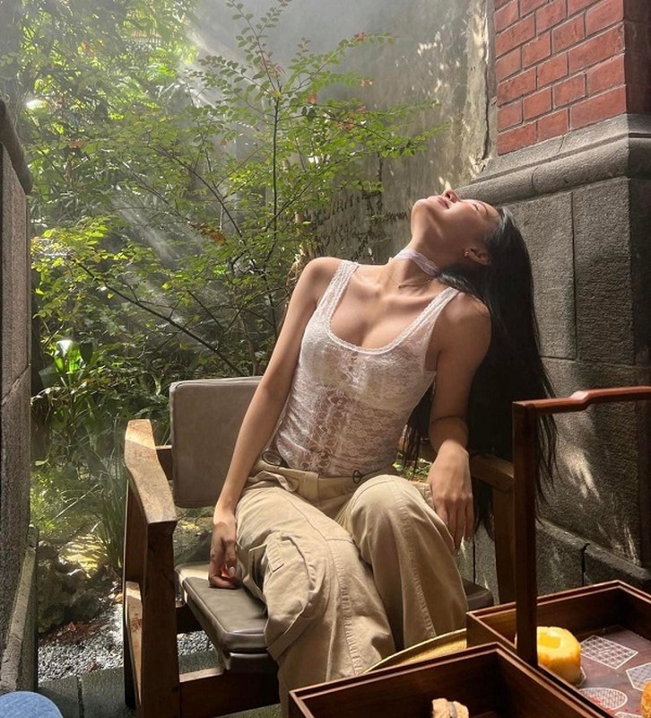 Cô điều dưỡng hot nhất Đài Loan gây sốt với vóc dáng sau sinh - Hình 6 Co dieu duong hot nhat Dai Loan gay sot voi voc dang sau sinh-Hinh-6