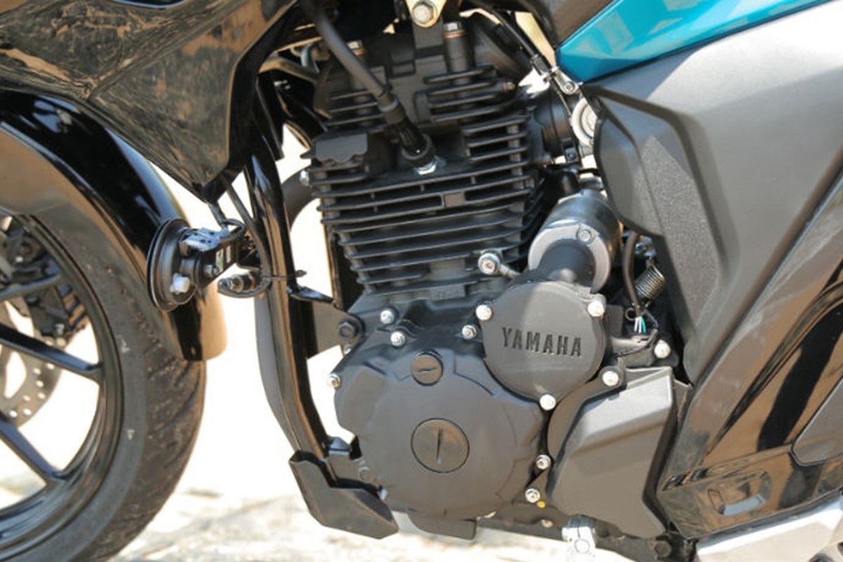 Moto gia 39 trieu, Yamaha FZ 25 &quot;chay hang&quot; tai An Do-Hinh-6