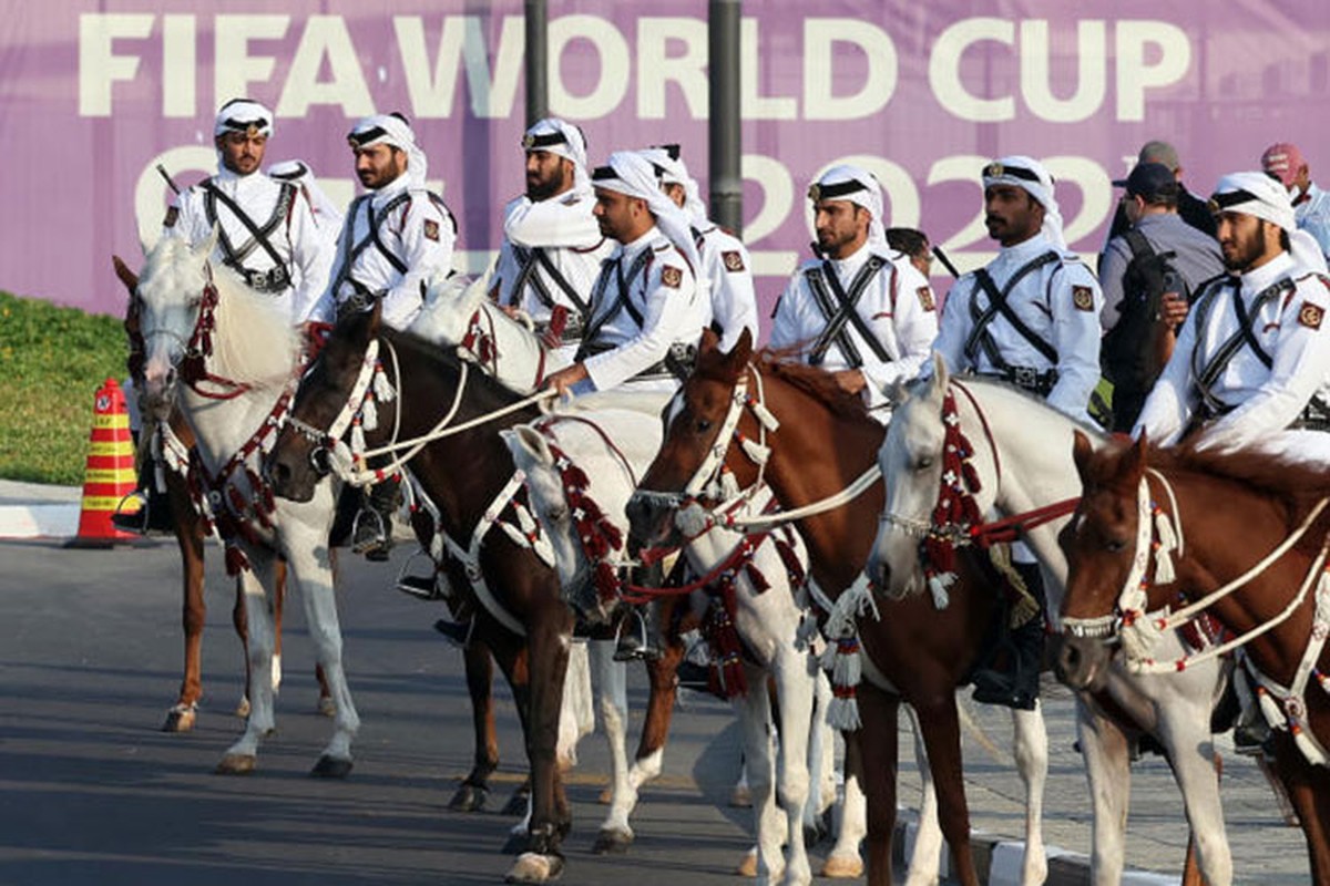 Khám phá dàn ôtô triệu đô của cảnh sát Qatar tại World Cup 2022 - Hình 3 Kham pha dan oto trieu do cua canh sat Qatar tai World Cup 2022-Hinh-3