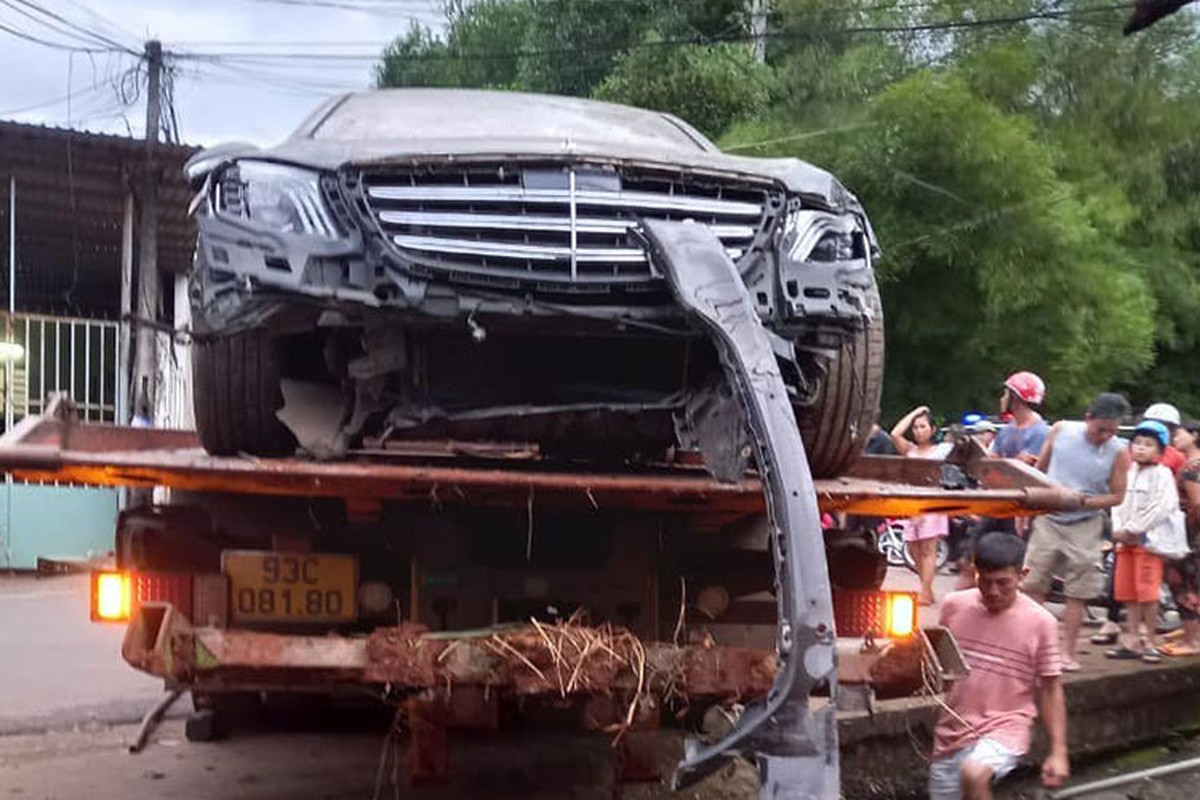 Mercedes-Benz S450 "nát mặt" của nữ đại gia Bình Dương rao bán 2 tỷ Mercedes-Benz S450