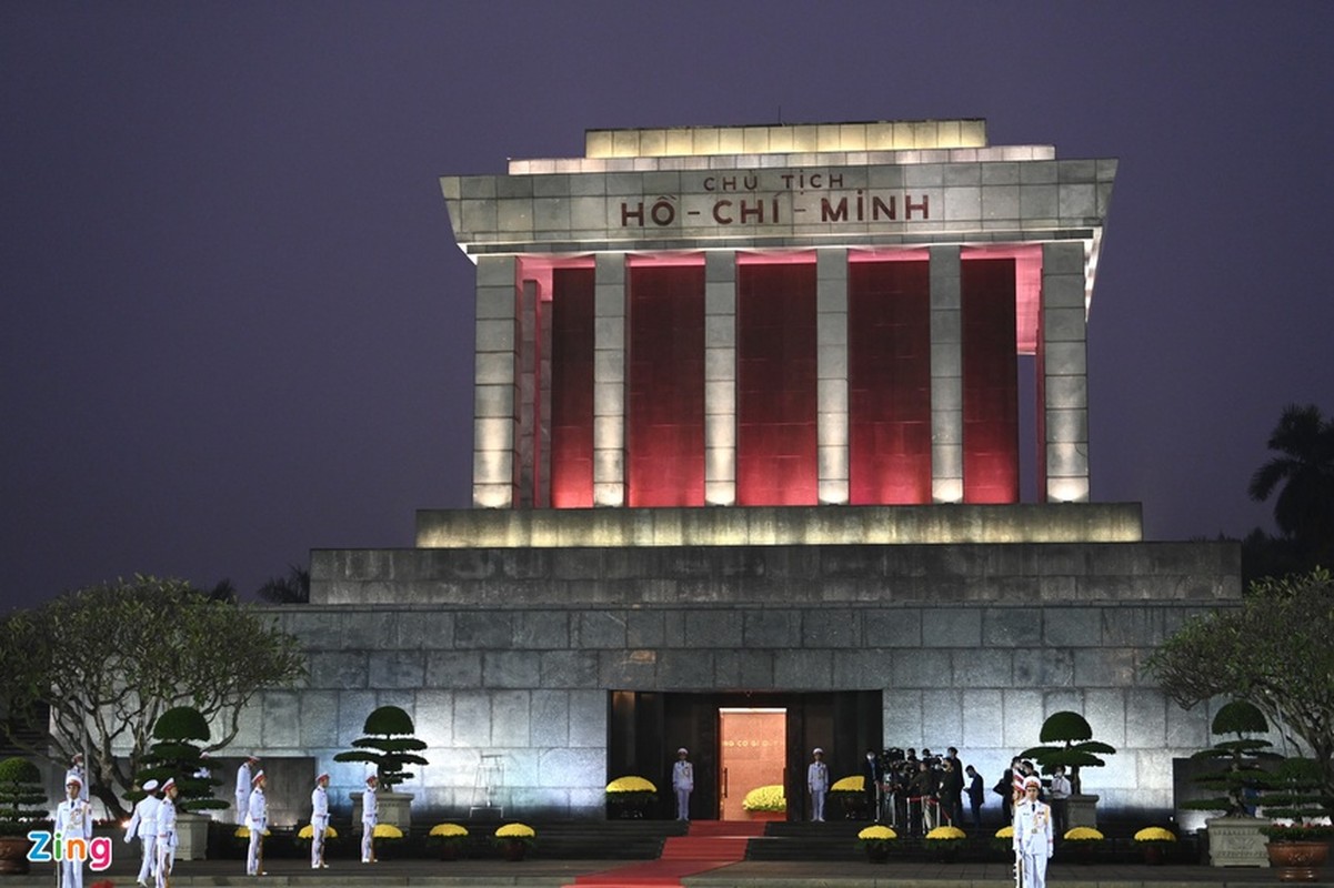 Dai hoi Dang lan thu XIII: Cac dai bieu vieng Chu tich Ho Chi Minh-Hinh-2