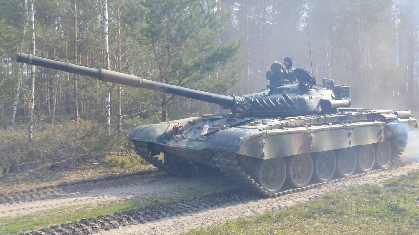 Nguoi dan Sec gop tien mua xe tang T-72 cho Ukraine-Hinh-7