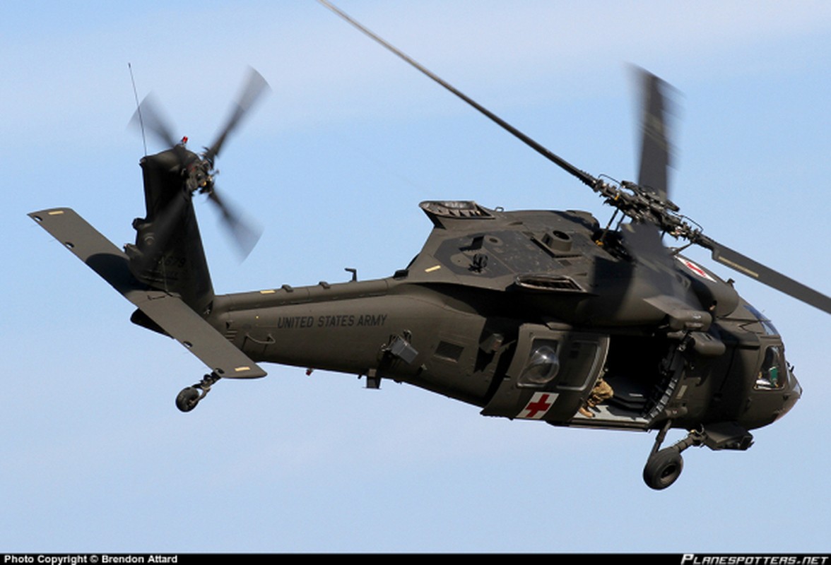 Truc thang UH-60M gap nan, chi huy luc luong vu trang Dai Loan mat tich-Hinh-7
