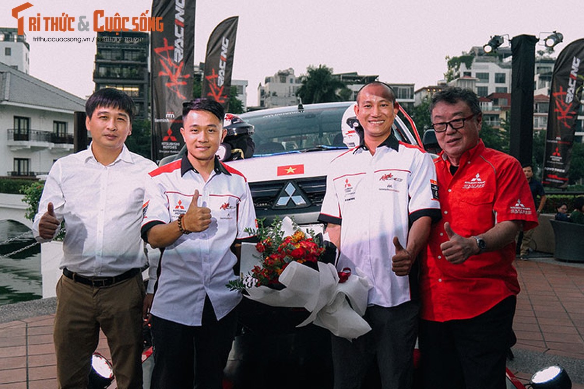 Mitsubishi Triton va AKA Racing Viet Nam san sang chinh phuc AXCR 2022