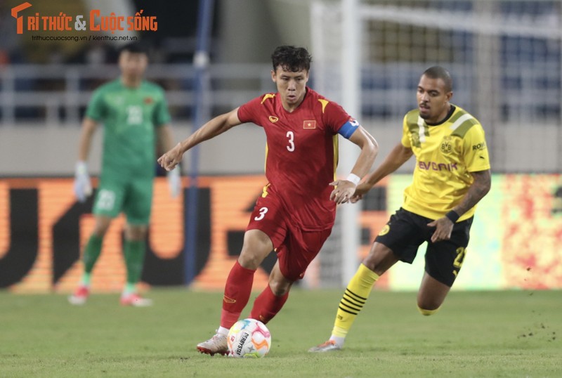Viet Nam 2-1 Dortmund: Tien Linh, Tuan Hai thay nhau lap cong-Hinh-4