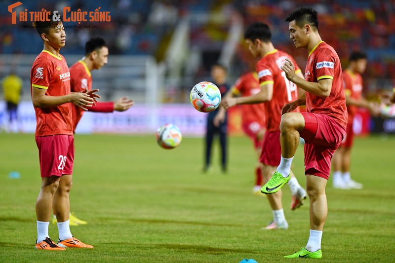 Viet Nam 2-1 Dortmund: Tien Linh, Tuan Hai thay nhau lap cong-Hinh-8